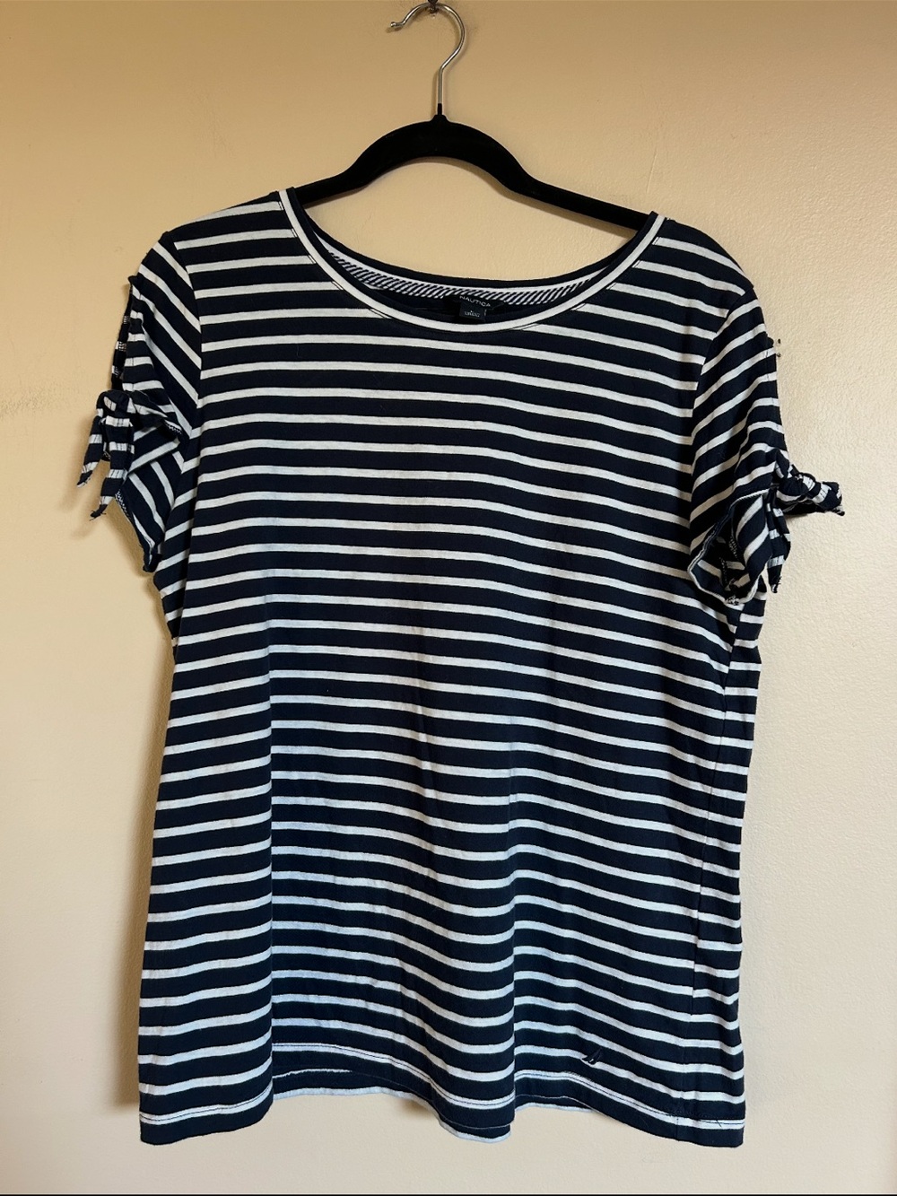 Nautica Women’s L Navy & White Striped Tie-Sleeve Top